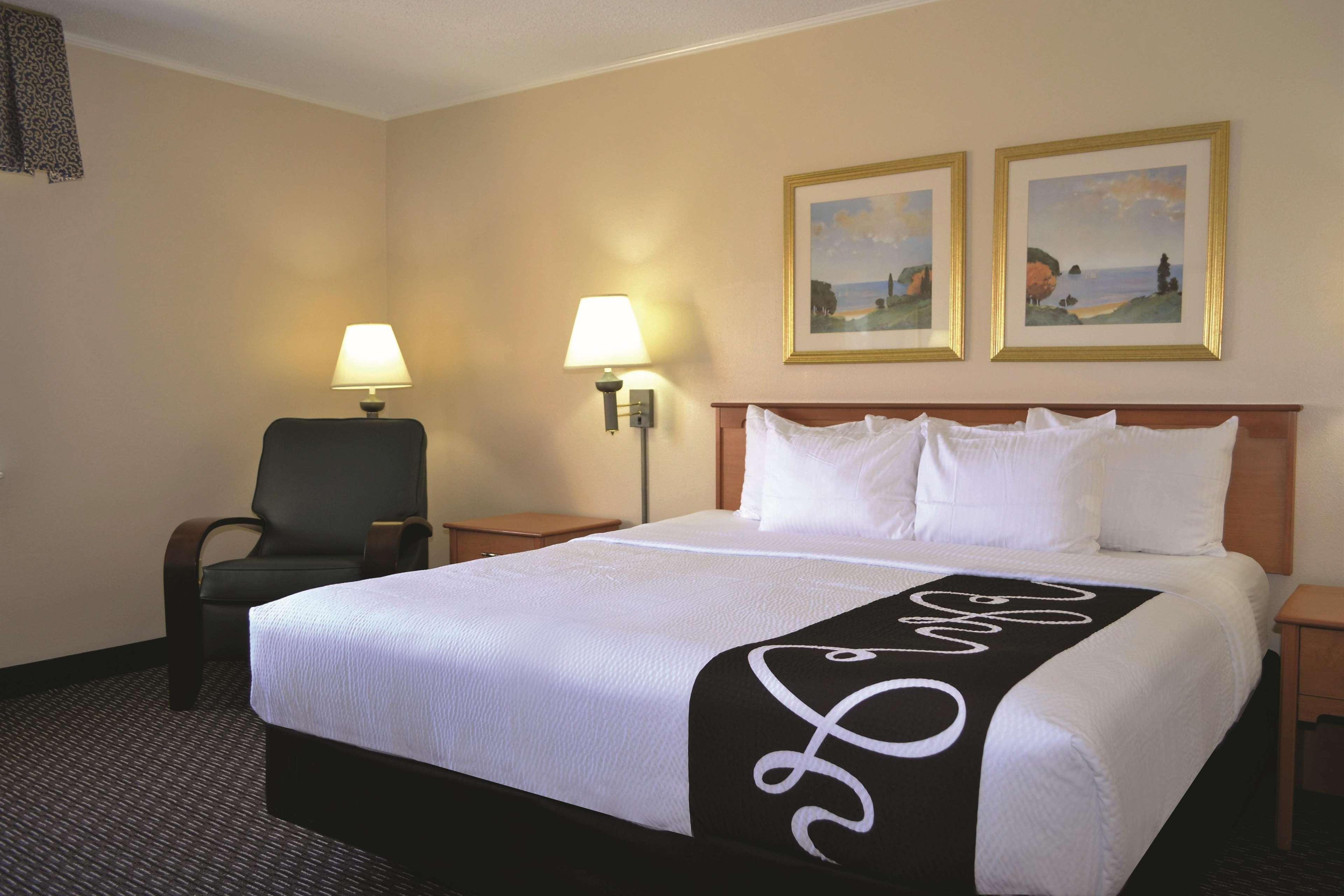 La Quinta By Wyndham Tampa Fairgrounds - Casino Hotel Mango Exterior photo