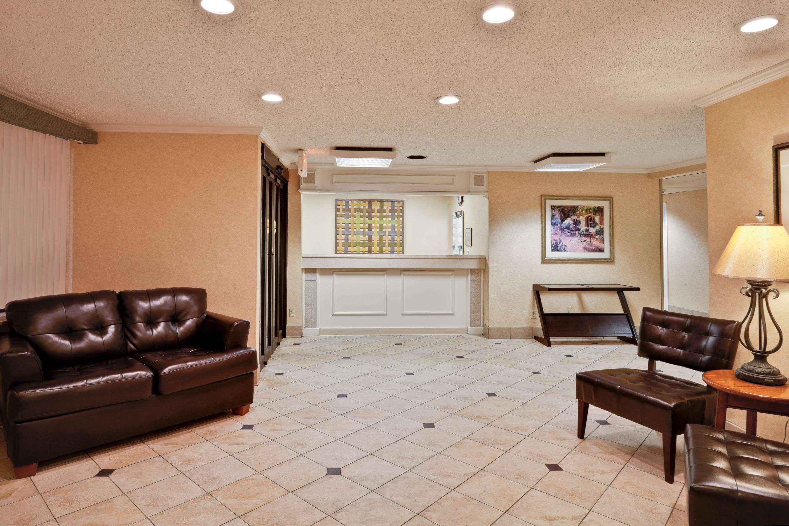 La Quinta By Wyndham Tampa Fairgrounds - Casino Hotel Mango Exterior photo