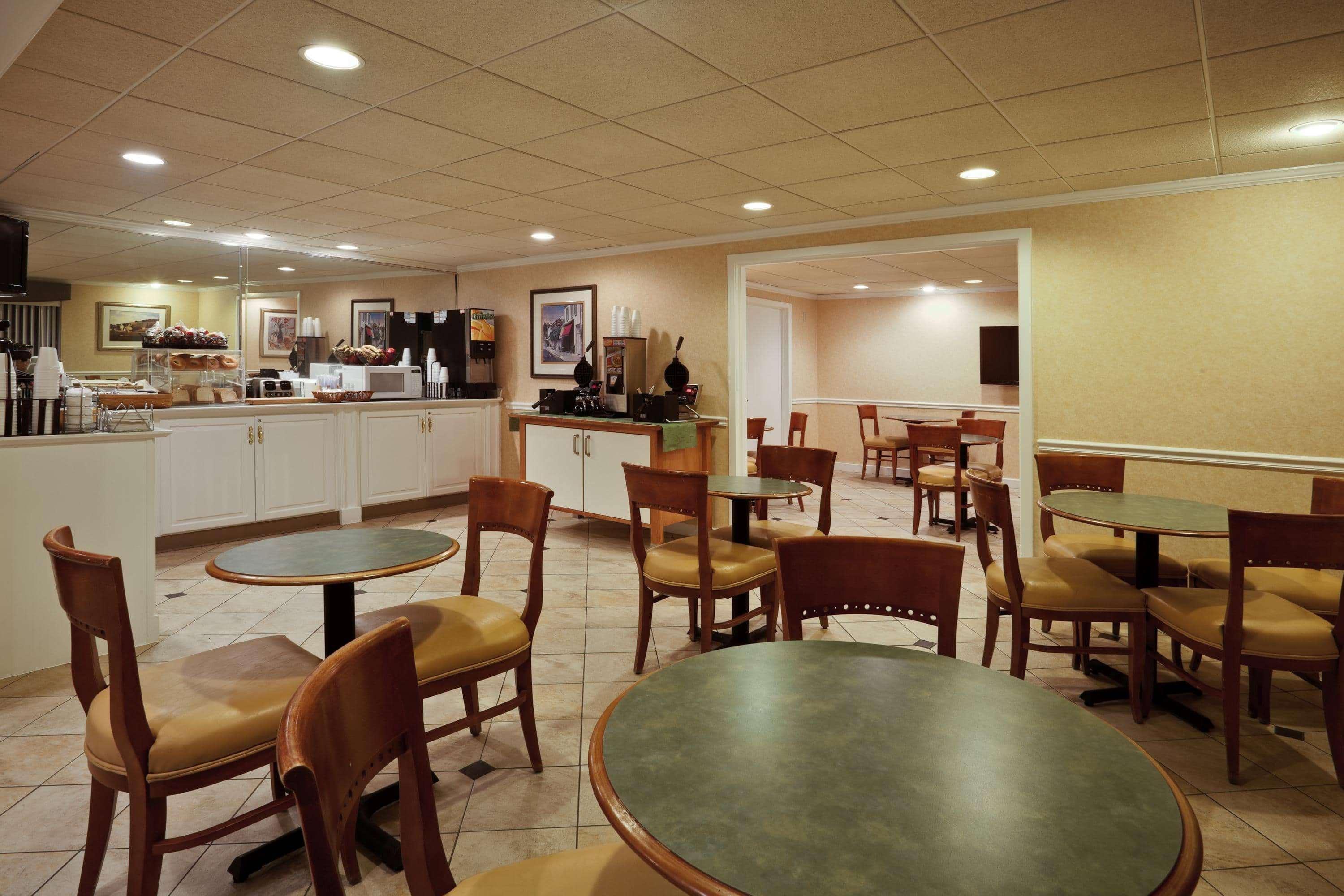 La Quinta By Wyndham Tampa Fairgrounds - Casino Hotel Mango Exterior photo