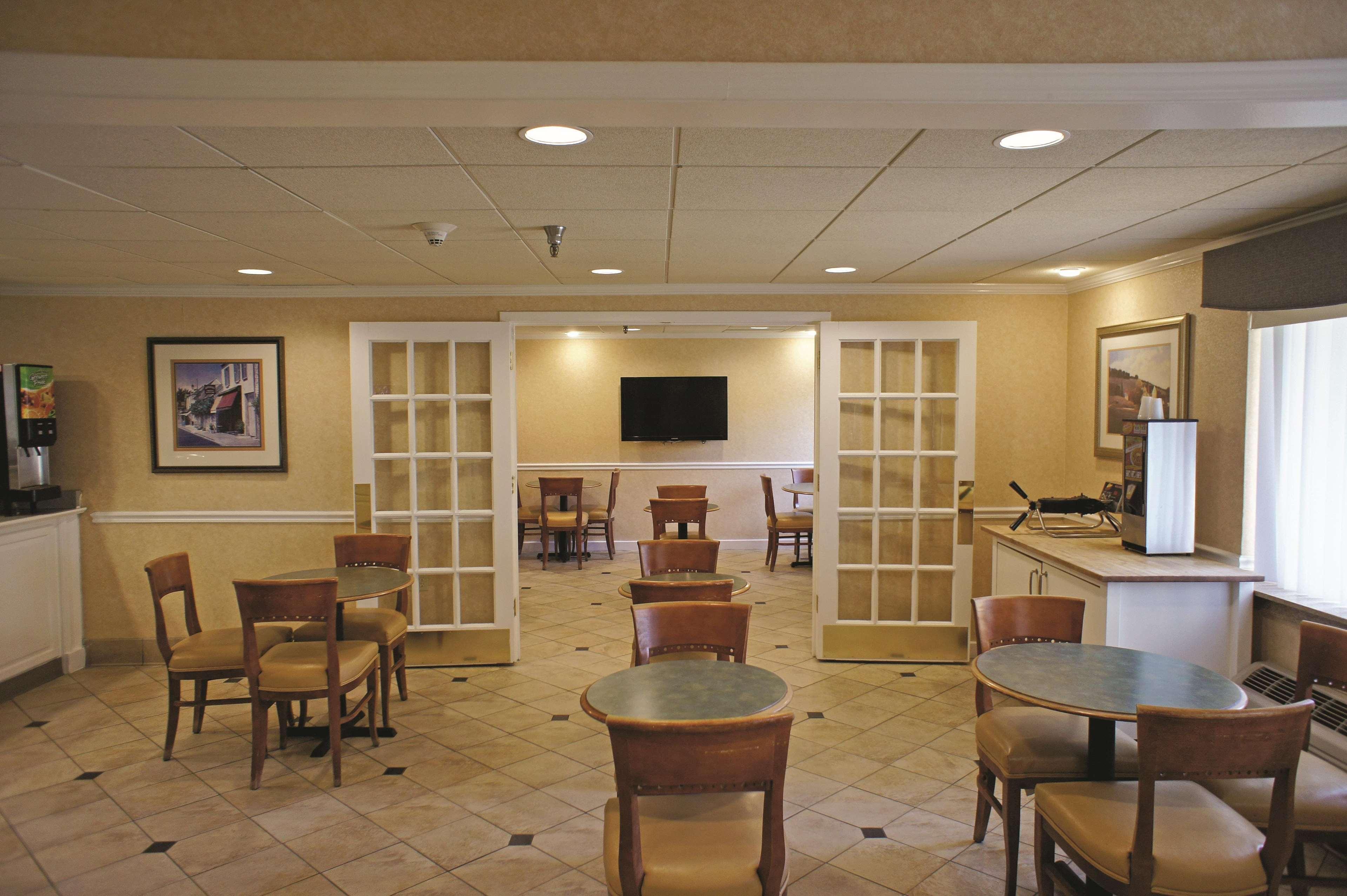 La Quinta By Wyndham Tampa Fairgrounds - Casino Hotel Mango Exterior photo