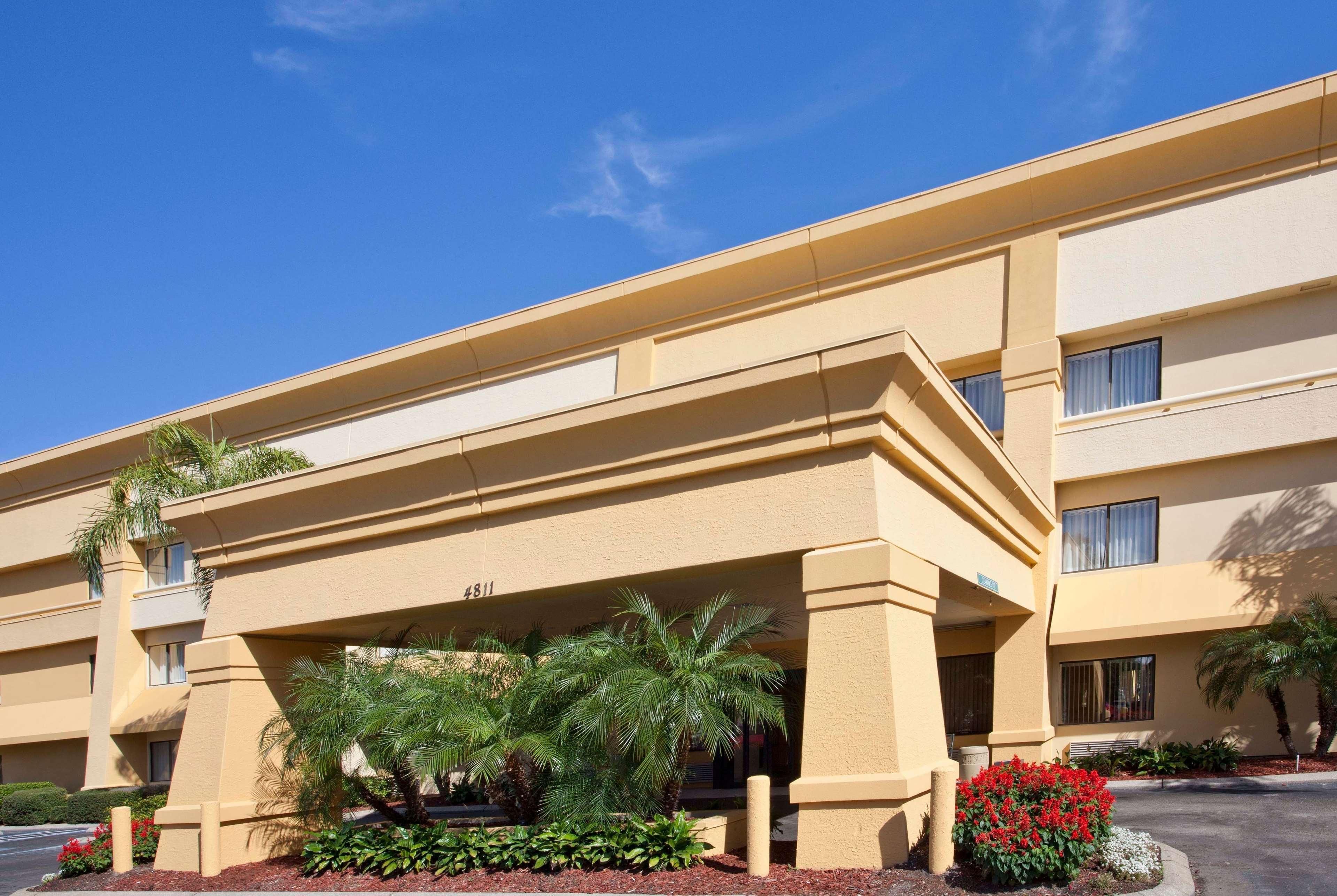 La Quinta By Wyndham Tampa Fairgrounds - Casino Hotel Mango Exterior photo