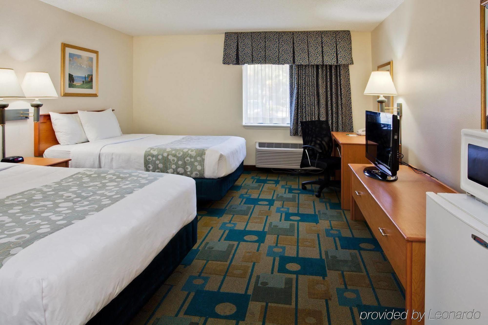 La Quinta By Wyndham Tampa Fairgrounds - Casino Hotel Mango Exterior photo