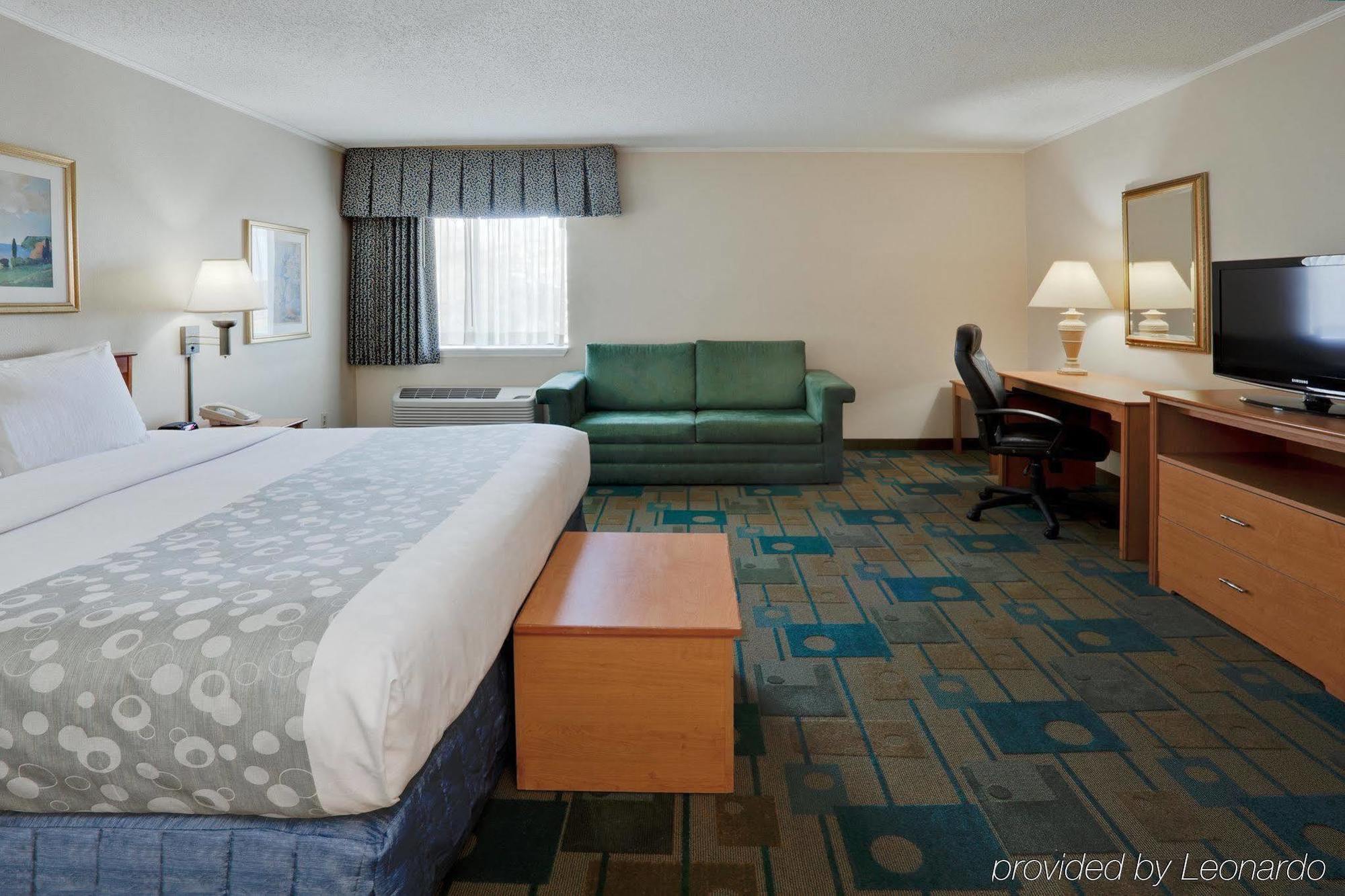 La Quinta By Wyndham Tampa Fairgrounds - Casino Hotel Mango Exterior photo