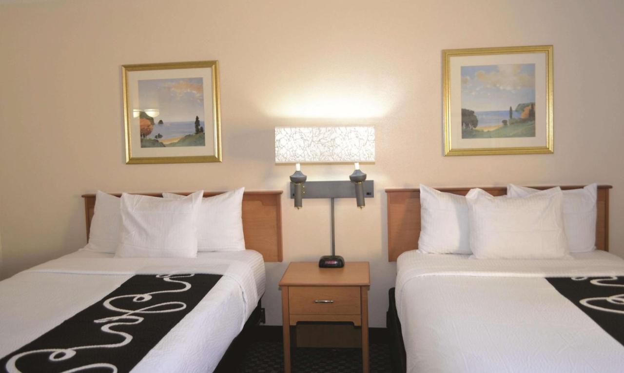 La Quinta By Wyndham Tampa Fairgrounds - Casino Hotel Mango Exterior photo