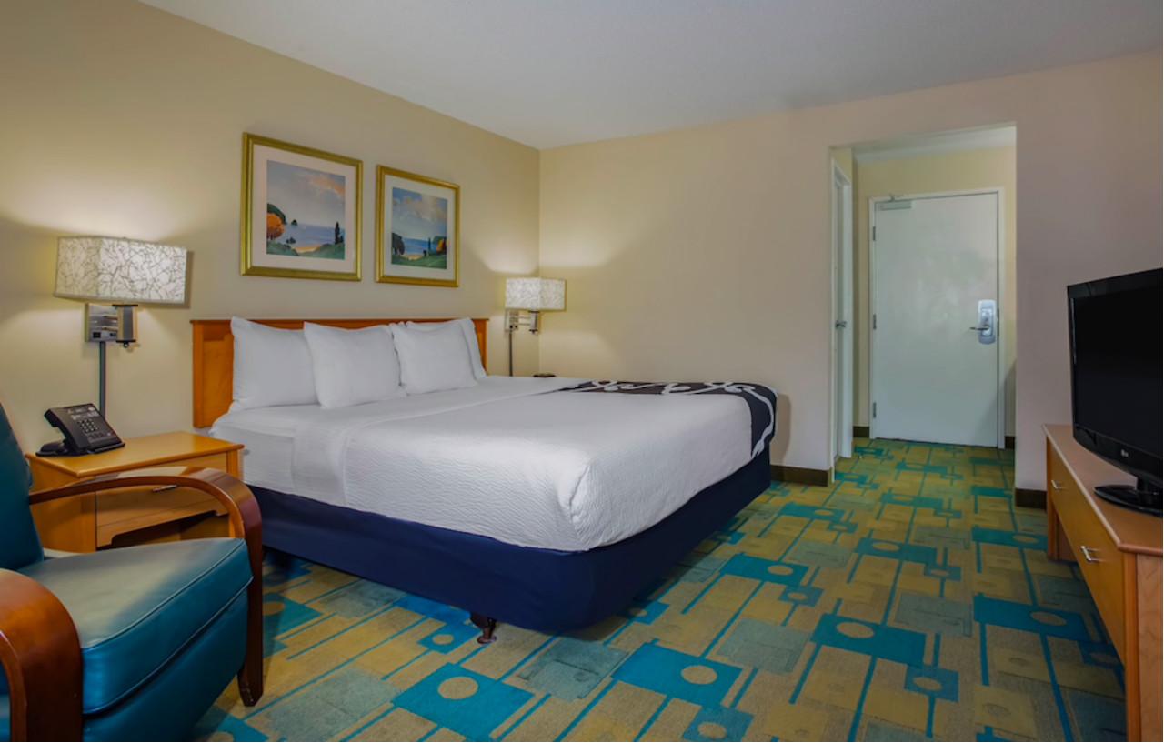 La Quinta By Wyndham Tampa Fairgrounds - Casino Hotel Mango Exterior photo